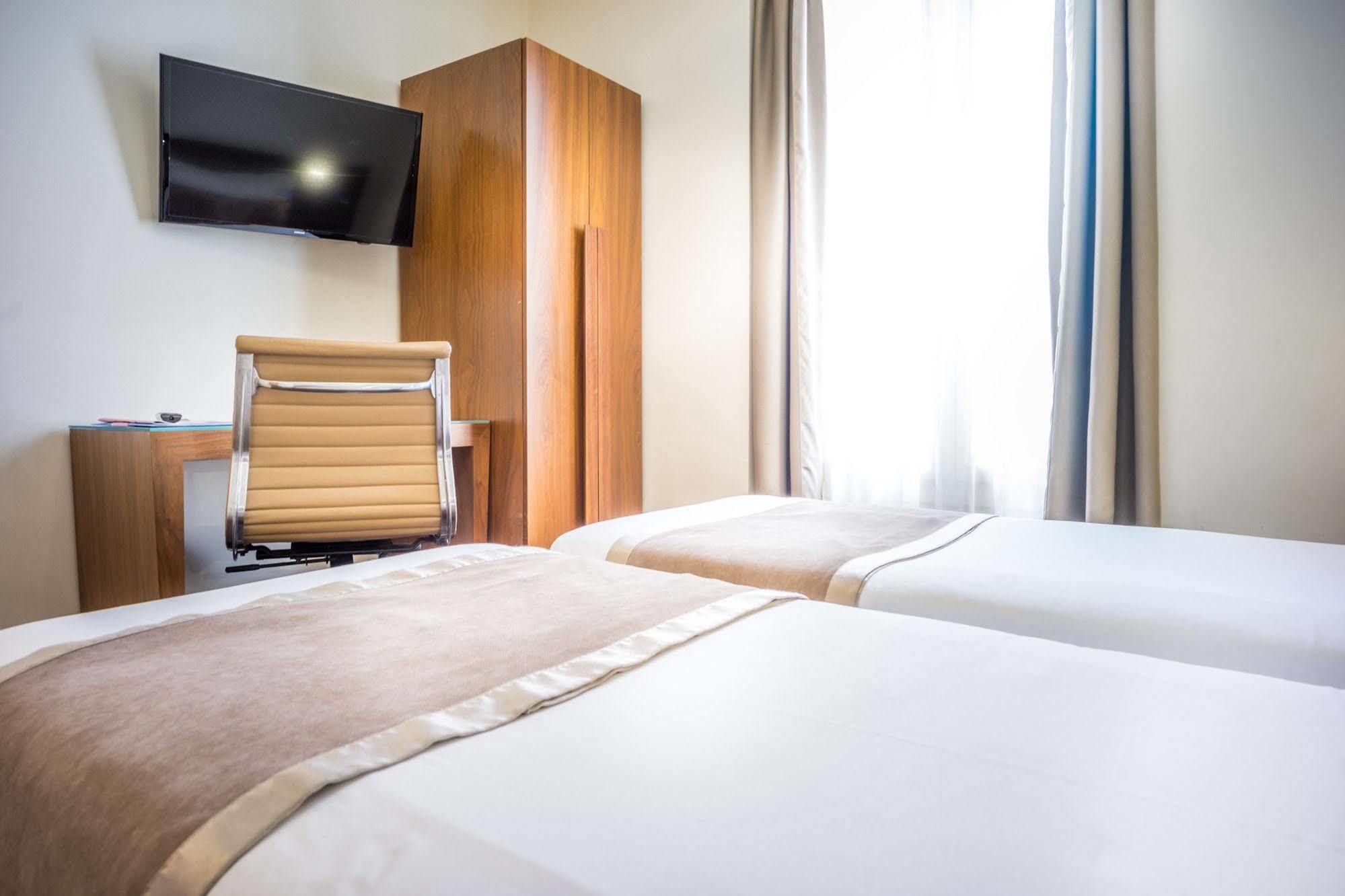 Art Hotel Batignolles Párizs Kültér fotó